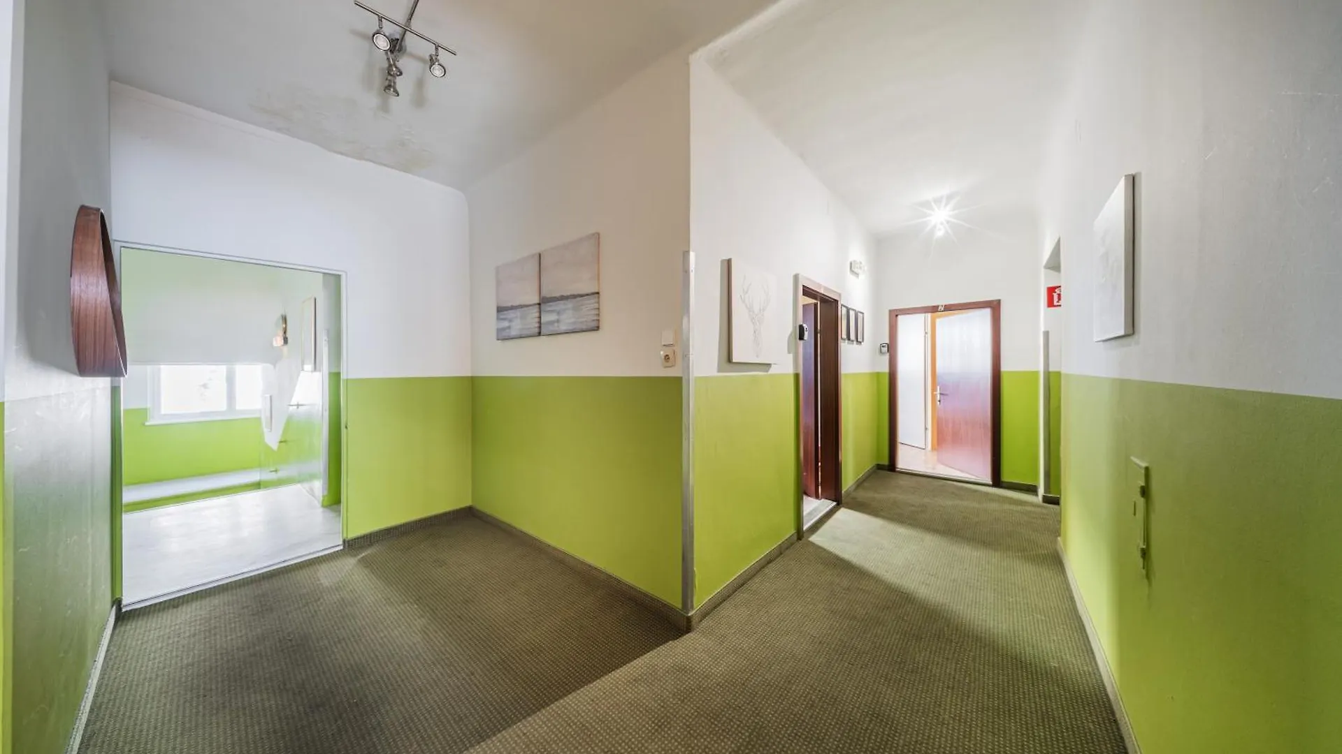 Vienna West Rooms