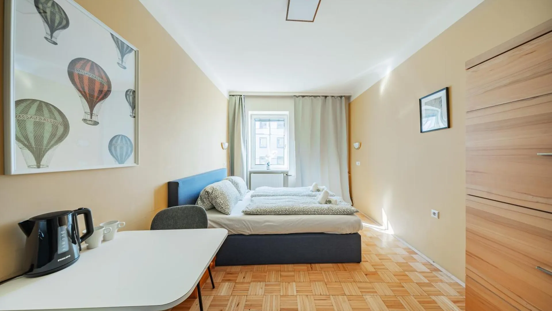 Vienna West Rooms Hostel